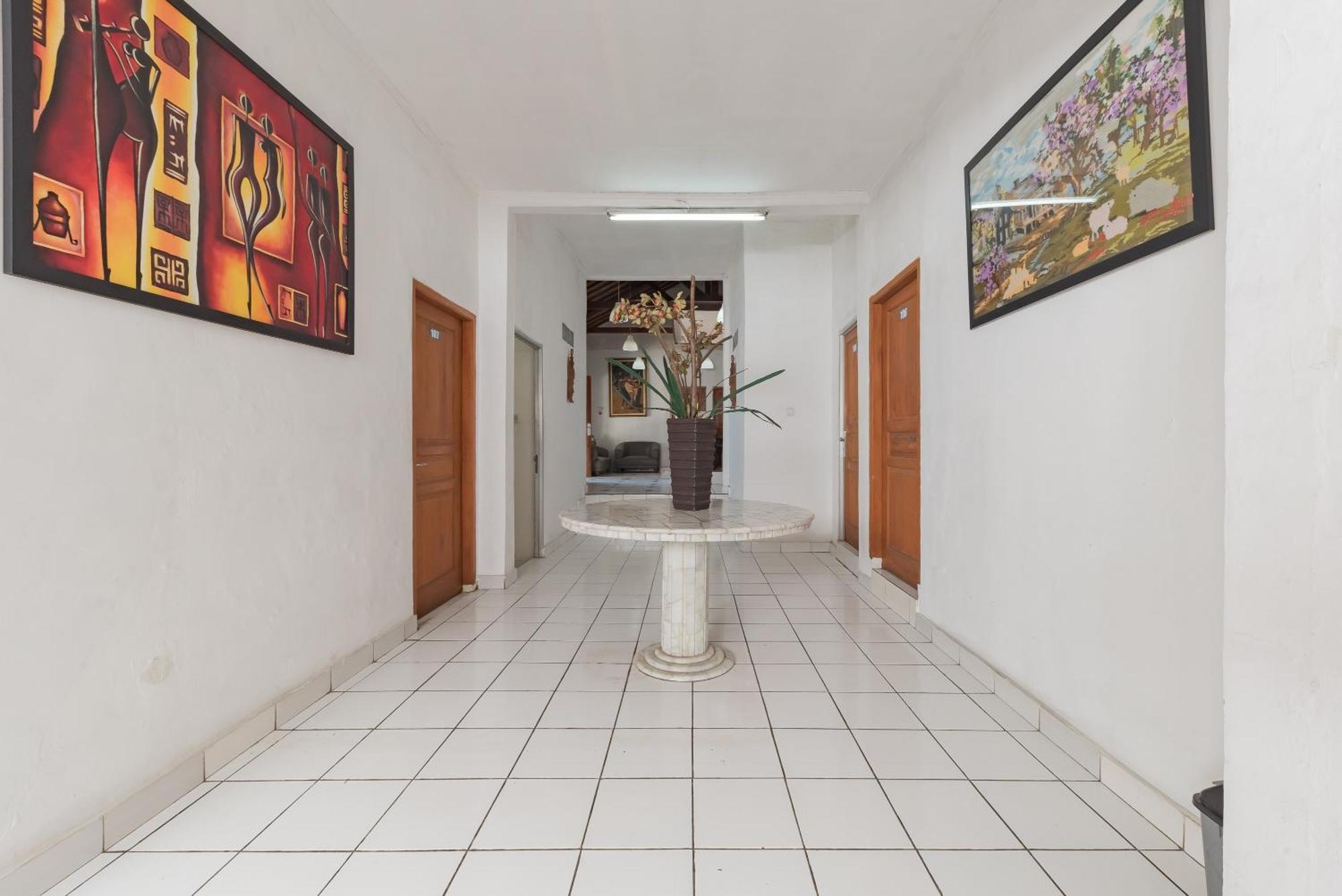 Hotel Reddoorz Syariah @ Jl Raya Sukabumi Sukaraja  Exterior foto
