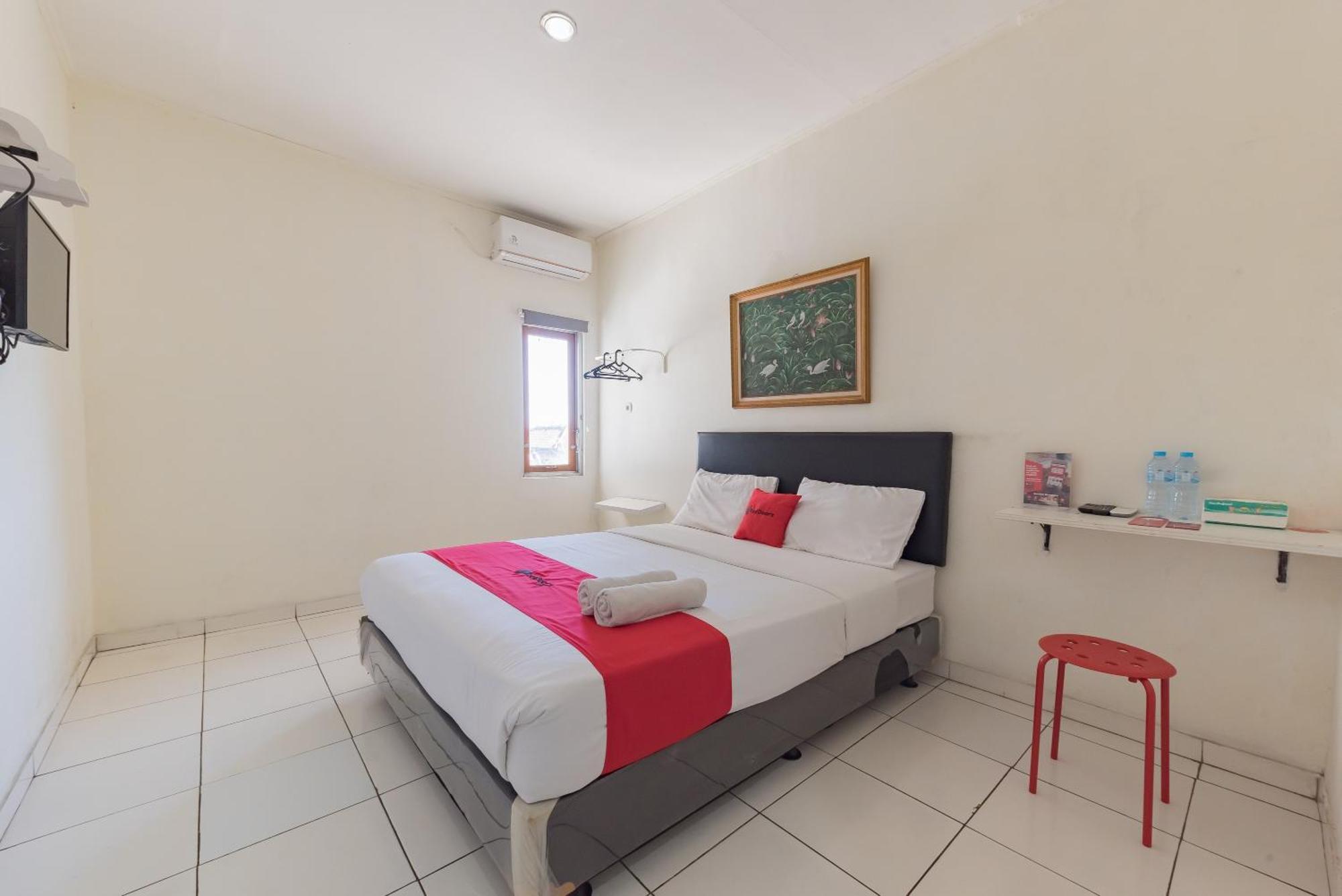 Hotel Reddoorz Syariah @ Jl Raya Sukabumi Sukaraja  Exterior foto